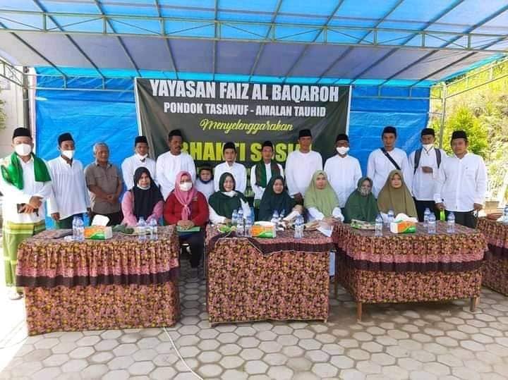 Madrasah Faiz Al Baqarah Pondok Samarinda Bagikan Bantuan Untuk Masyarakat Terdampak Covid-19