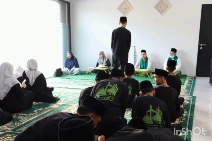 exclusive education e2 madrasah faiz al baqaroh batam